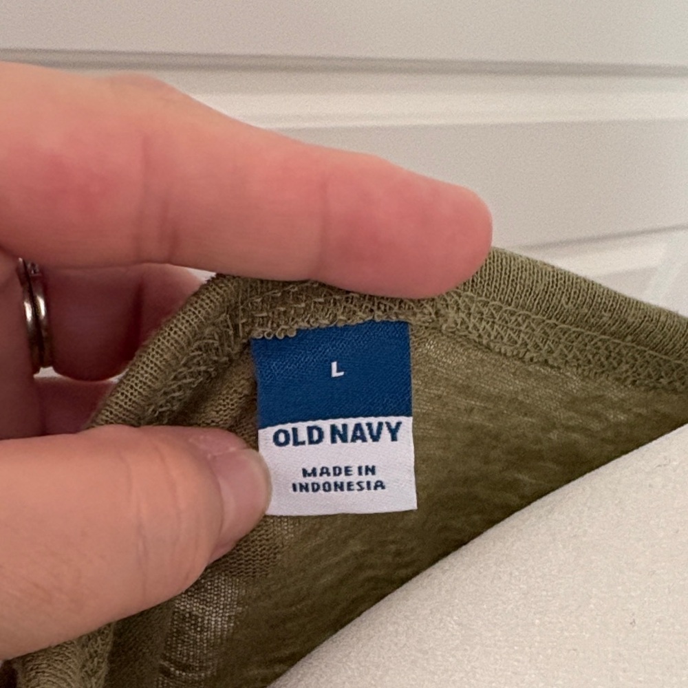 Old Navy Olive Short Sleeve Top - Picture 2 of 4